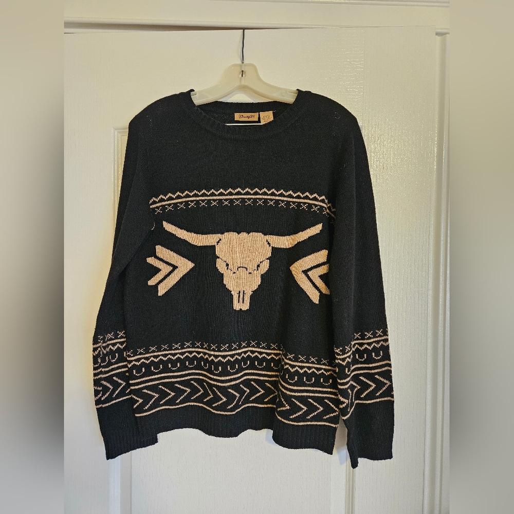 Wrangler Women's Black and Tan Crewneck Sweater